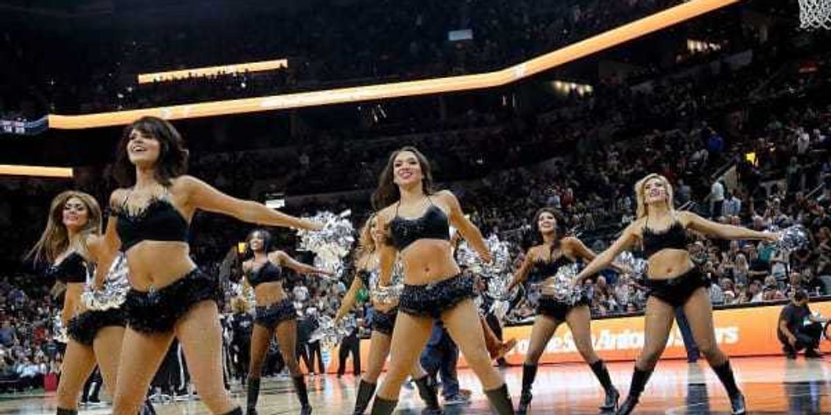 San Antonio Spurs dance team rebounds after 7-year break