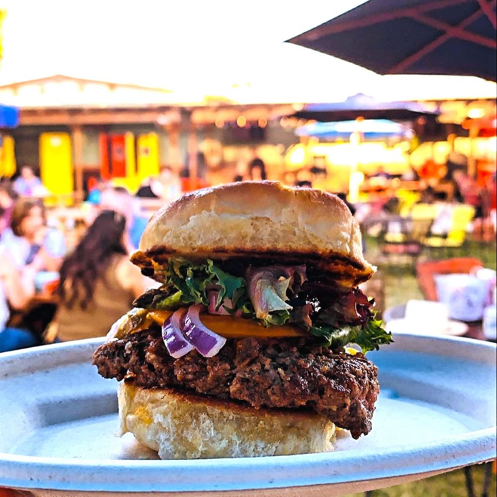 Burger Showdown Alamo Beer Co