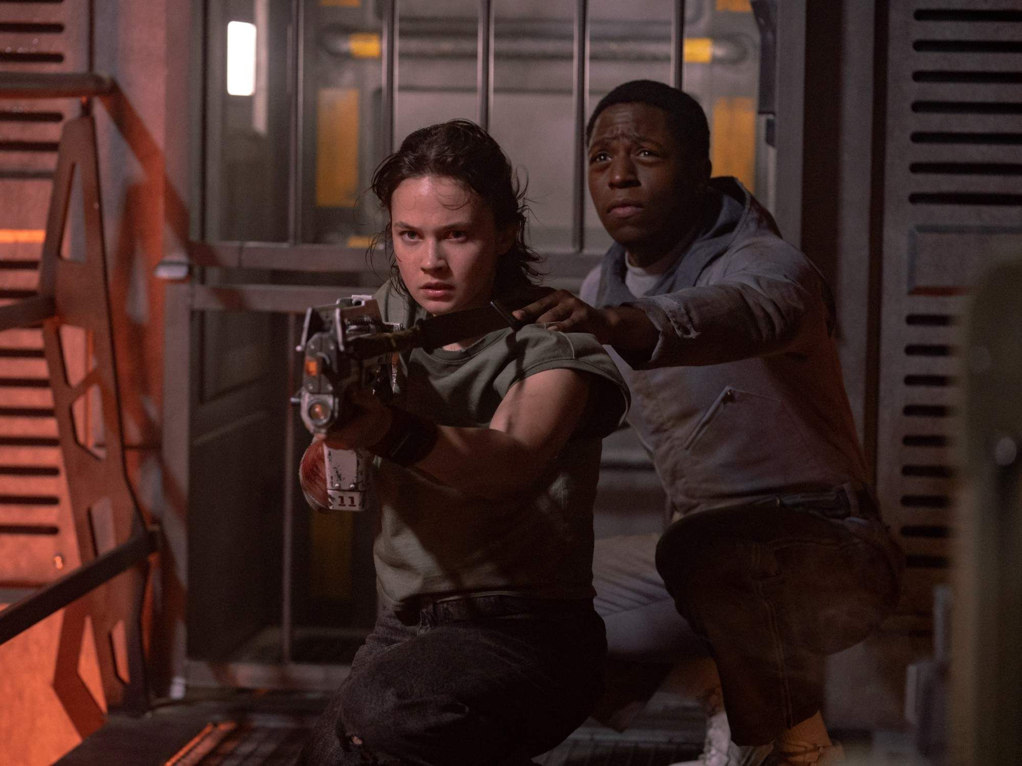 Cailee Spaeny and David Jonsson in Alien: Romulus