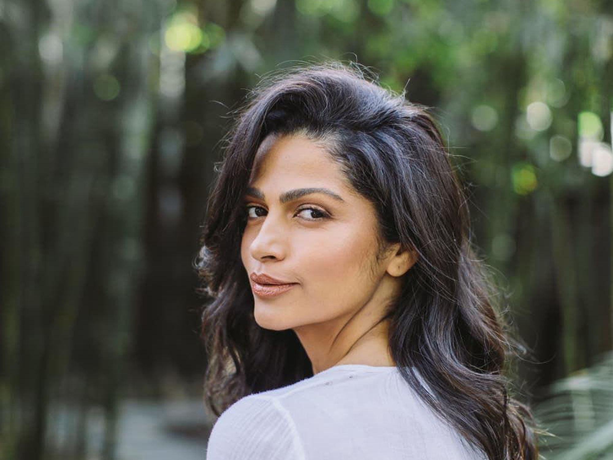 Camila Alves McConaughey is a Brazilian-born model, entrepreneur, designer, dedicated mother, healthy eating advocate, and wife of Matthew McConaughey,