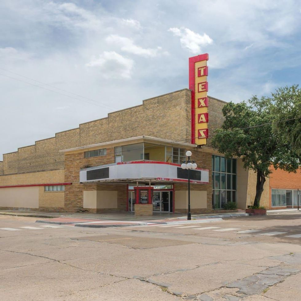 Carlos Limas, Stillness: Kingsville, TX, 2021