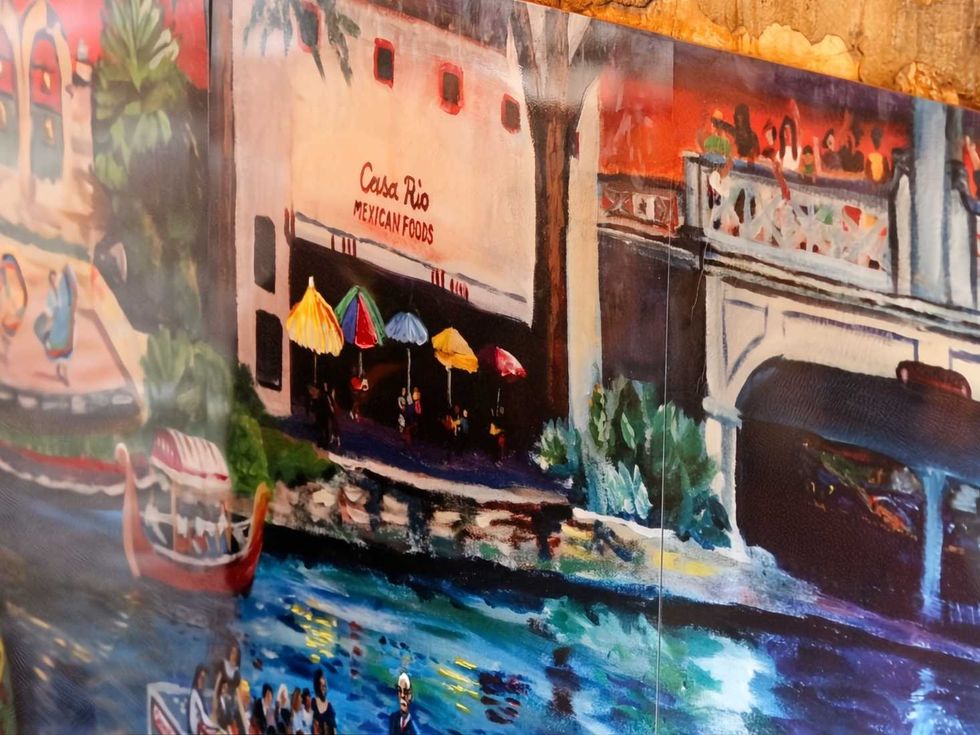 Casa Rio mural