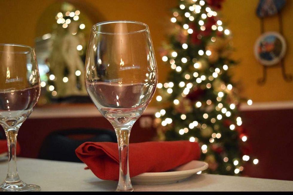 Christmas restaurant decor