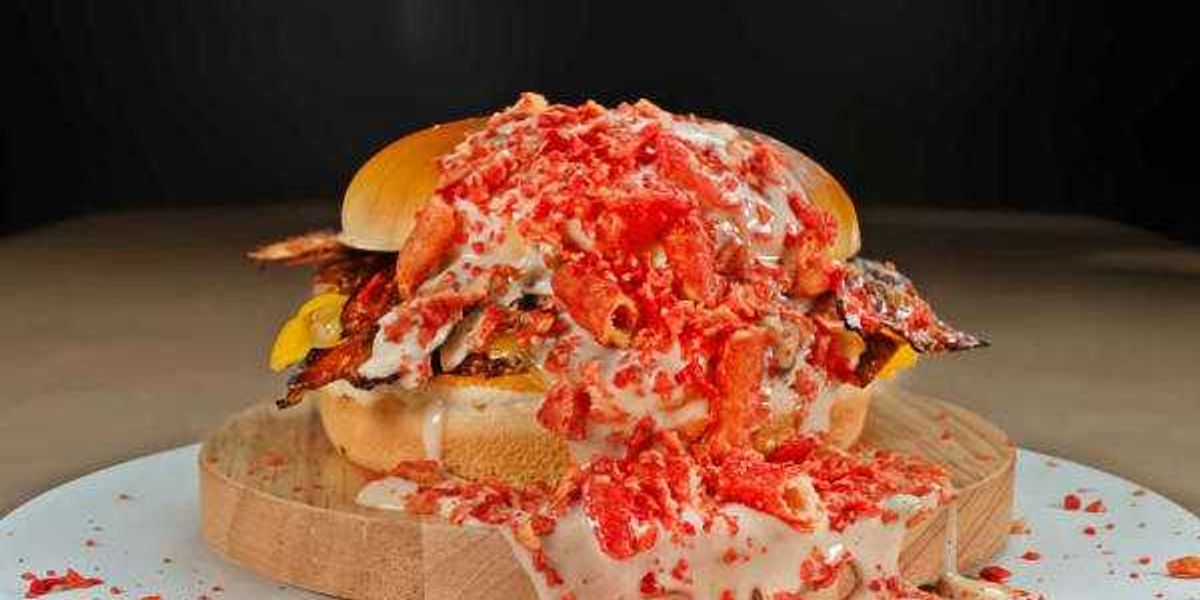 'Chaotic' new San Antonio burger joint flips planned Fatburger site