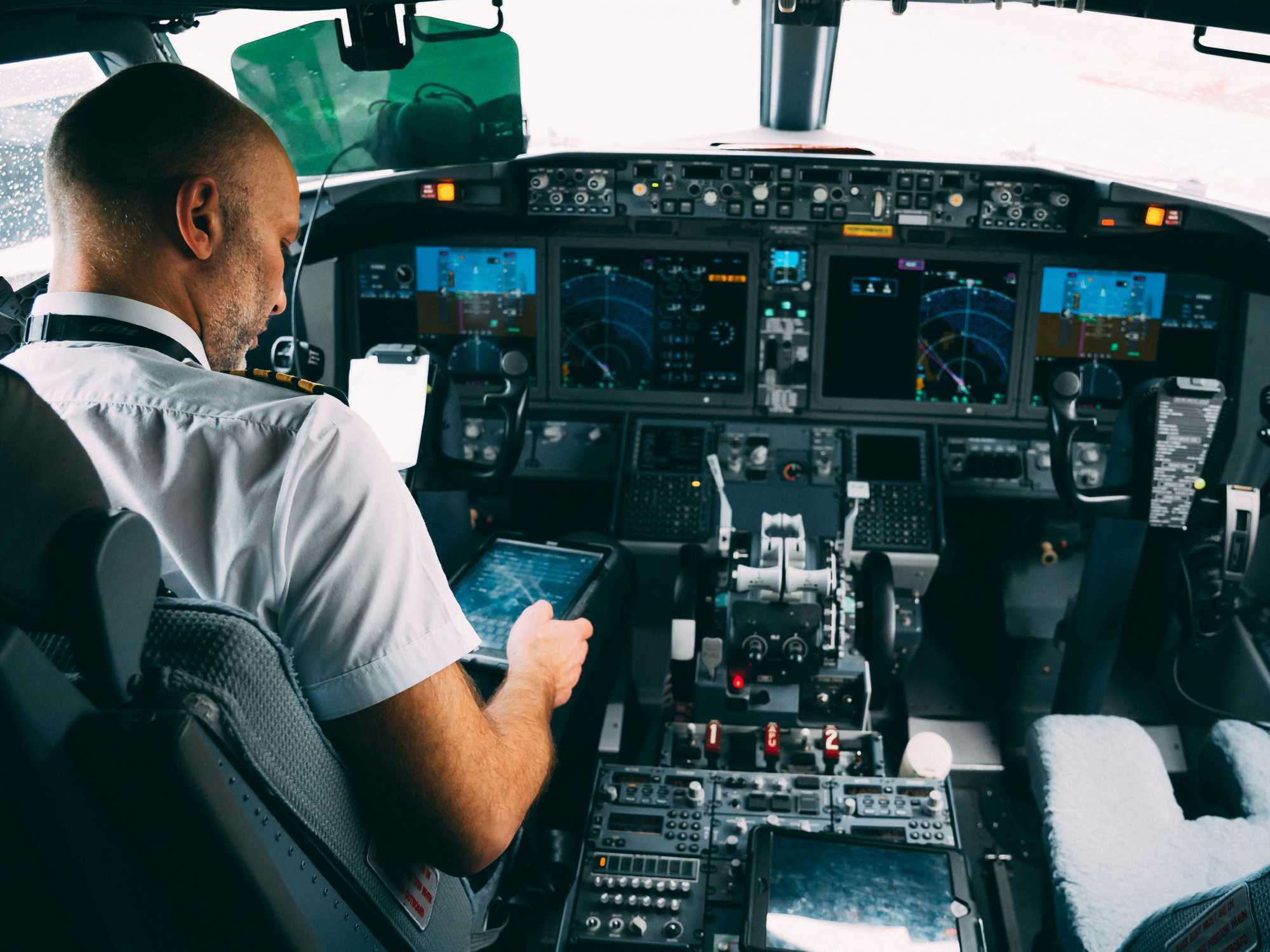 Commercial pilot