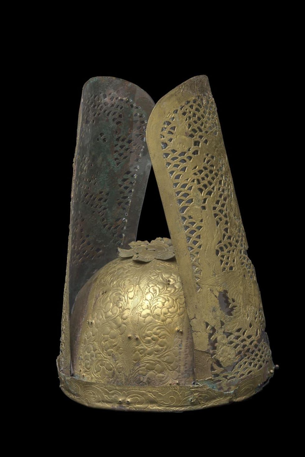 Crown China, Liao dynasty (907-1125) Gilt bronze