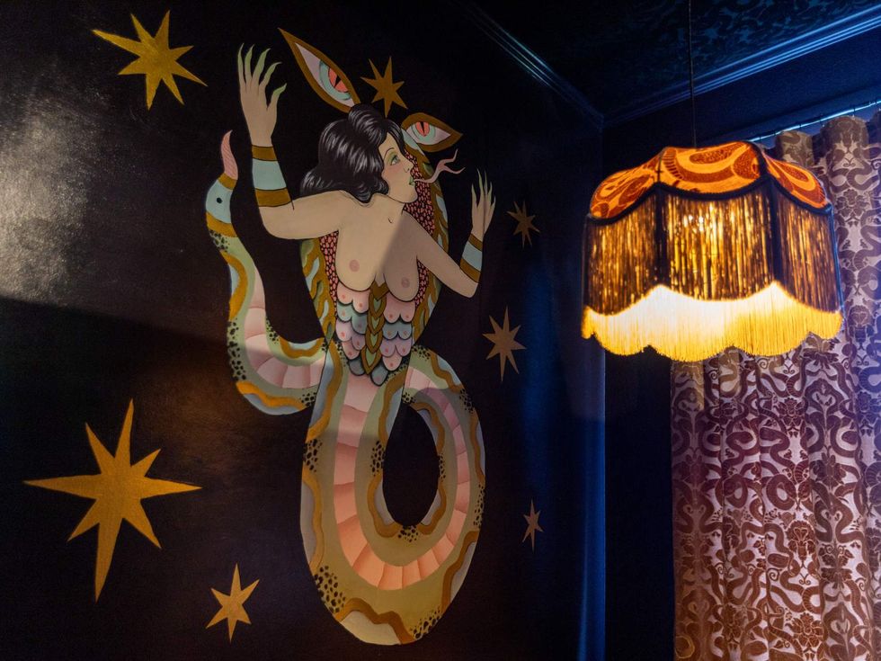 D\u00e9j\u00e0 Vu Esoterica