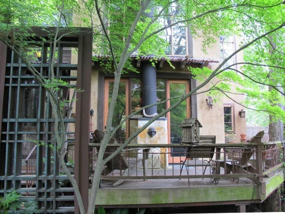 Dallas Airbnb treehouse
