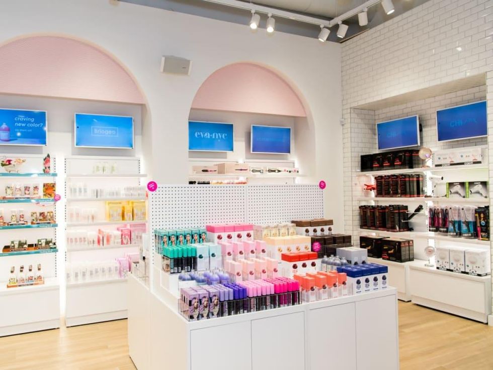 Dallas, Riley Rose Beauty Store, Stonebriar