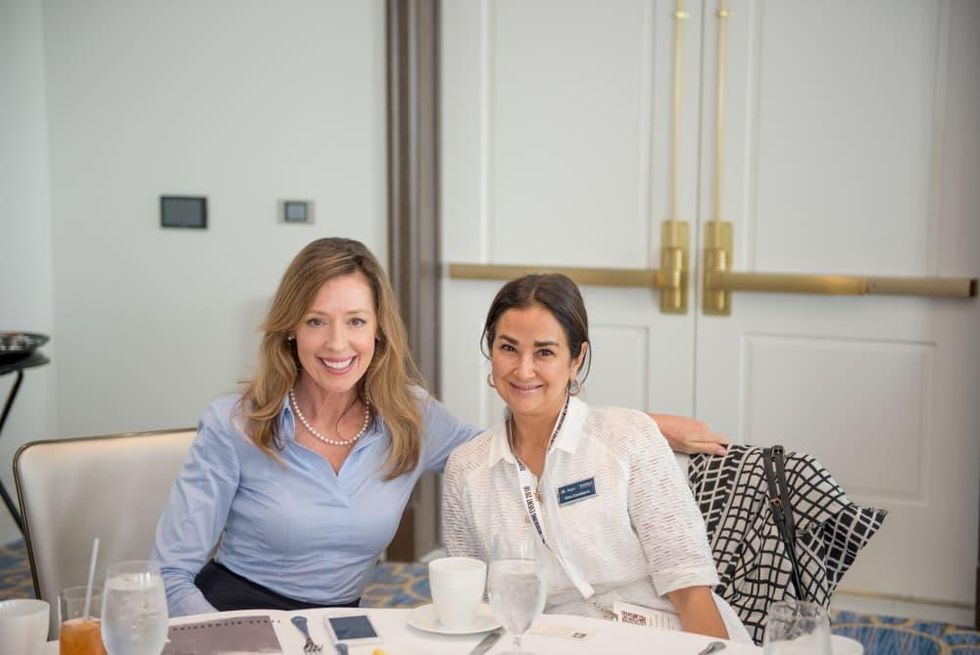 Dee Dee Guggenheim Howes, Gina Candelario