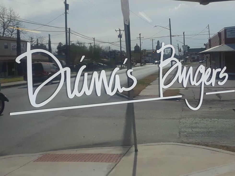 Diana's Burgers San Antonio logo