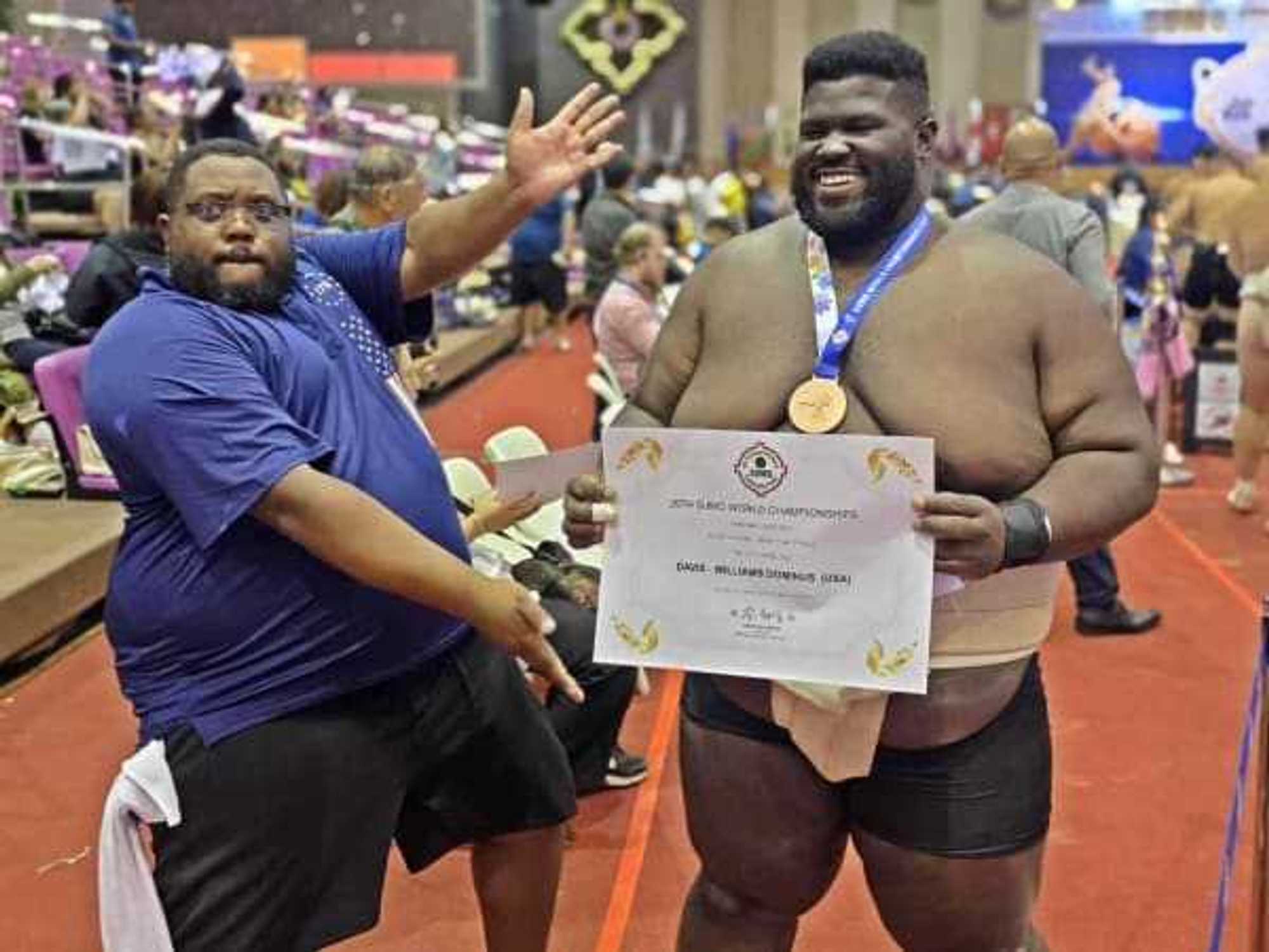 Dominus Davis-Williams, San Antonio sumo