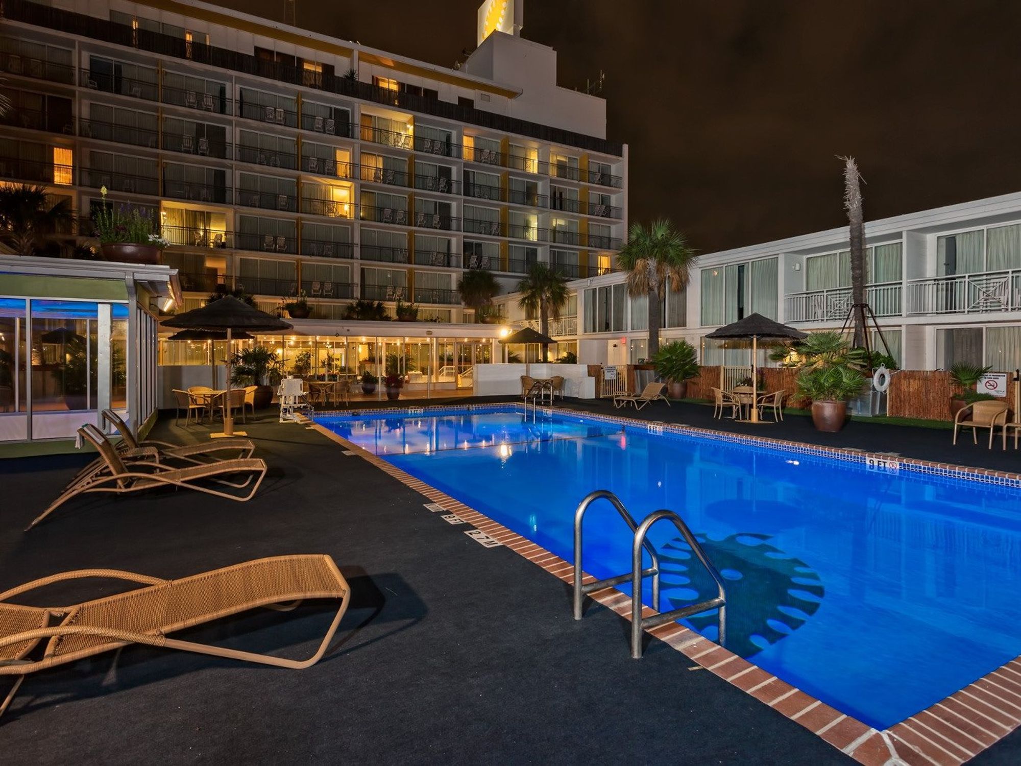 El Tropicano San Antonio