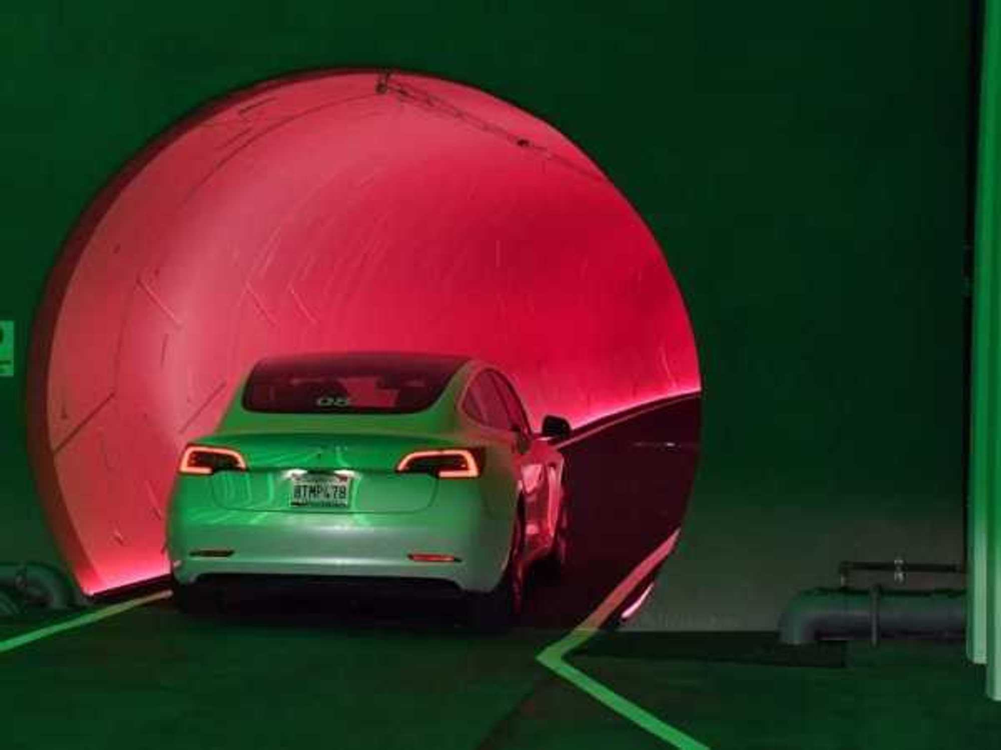 Elon Musk's Boring Company Demonstrates Transport Tunnel Underneath Las Vegas Convention Center
