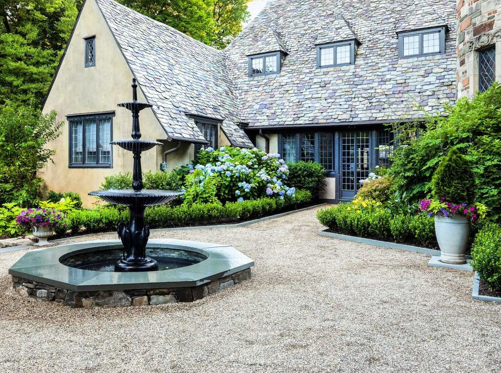 European garden romanticism, Houzz summer home design trends 2026