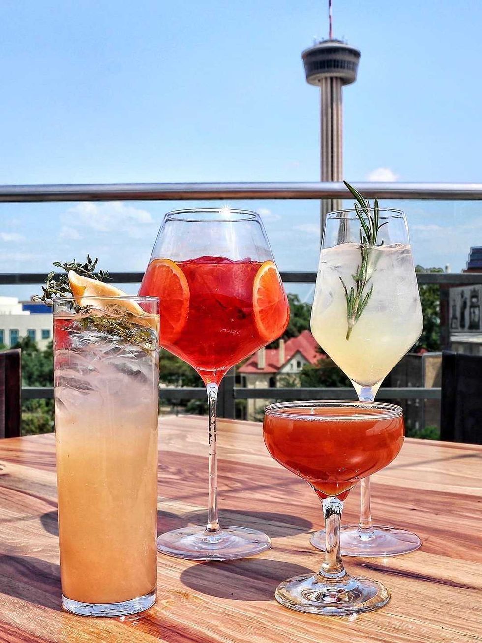 Fairmount Oyster Bar