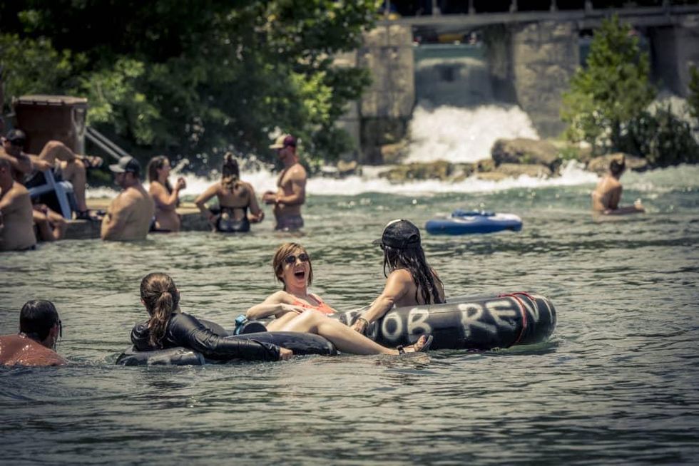 floating the river new braunfels