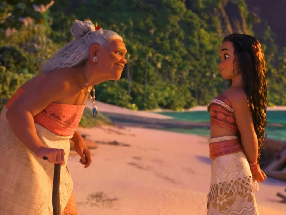 Gramma Tala (Rachel House) and Moana (Auli'i Cavalho) in Moana