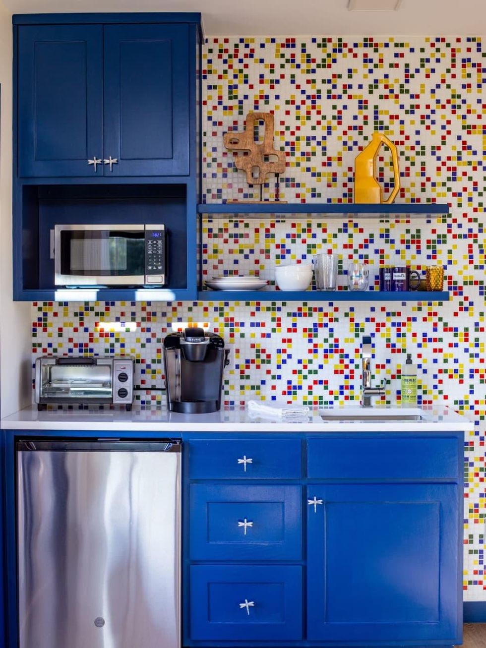 Groovy kitchenette at Odonata Escape