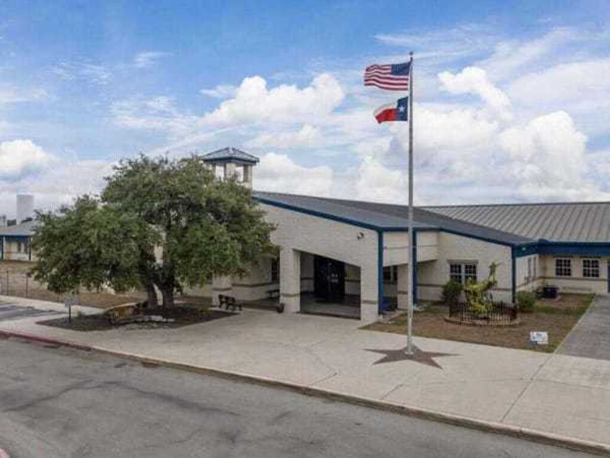 Hoffmann Lane Elementary School in New Braunfels