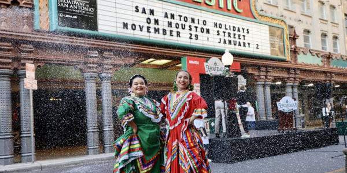 San Antonio road lights up with a minimum of 9 vacation occasions San Antonio road lights up with a minimum of 9 vacation occasions