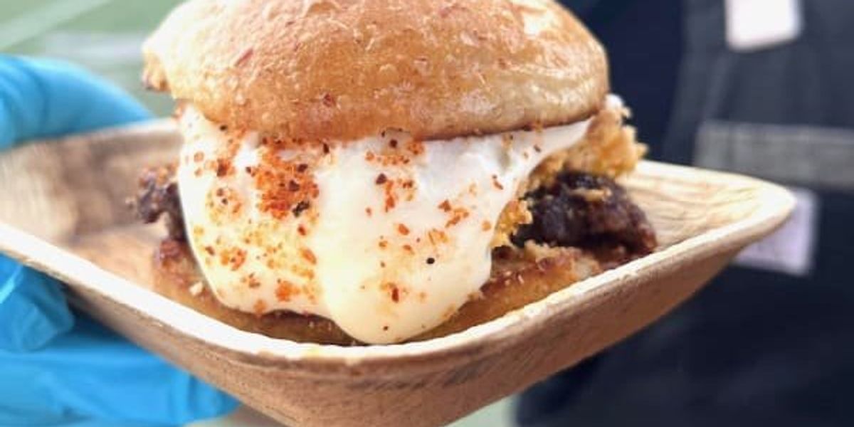 10 San Antonio cooks go head-to-head in gourmand Burger Showdown 10 San Antonio cooks go head-to-head in gourmand Burger Showdown