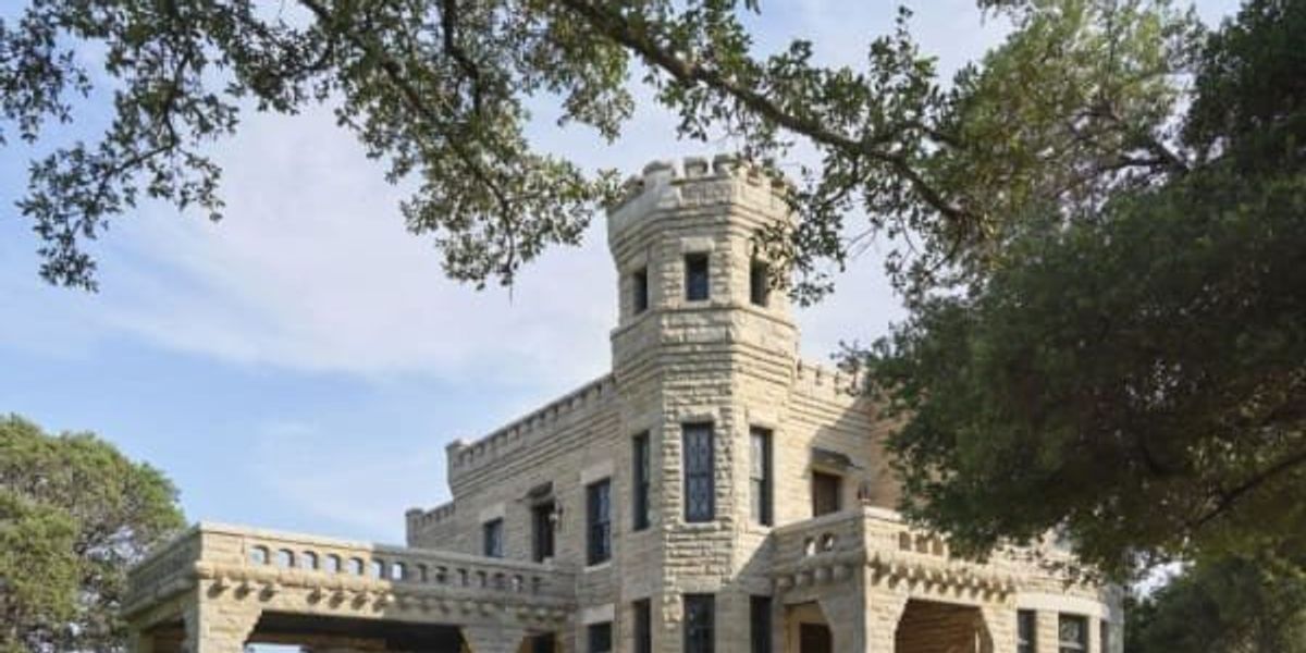 Royal renovators Chip and Joanna Gaines reopen their Waco citadel for excursions Royal renovators Chip and Joanna Gaines reopen their Waco citadel for excursions