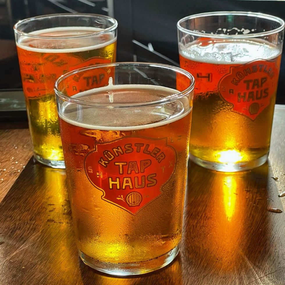 K\u00fcnstler Brewing's new Hemisfair taproom, K\u00fcnstler Tap Haus