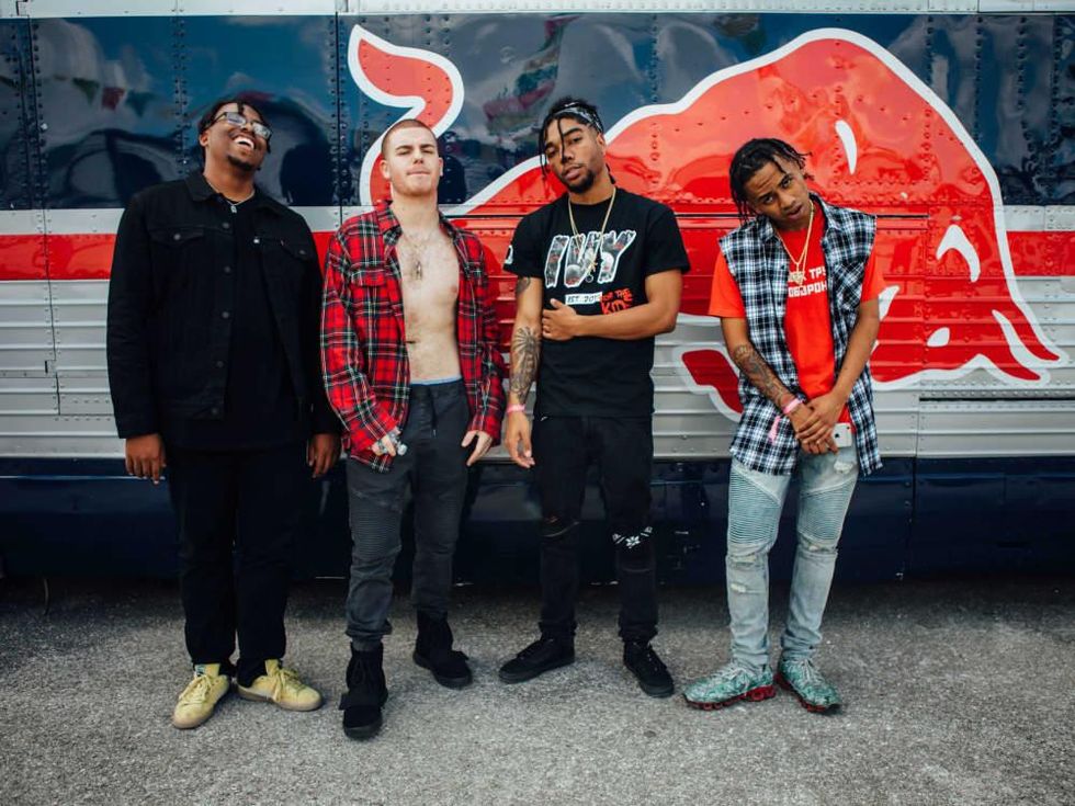 Mala Luna Music Festival 2016 San Antonio Lone Star Brewery Ivy