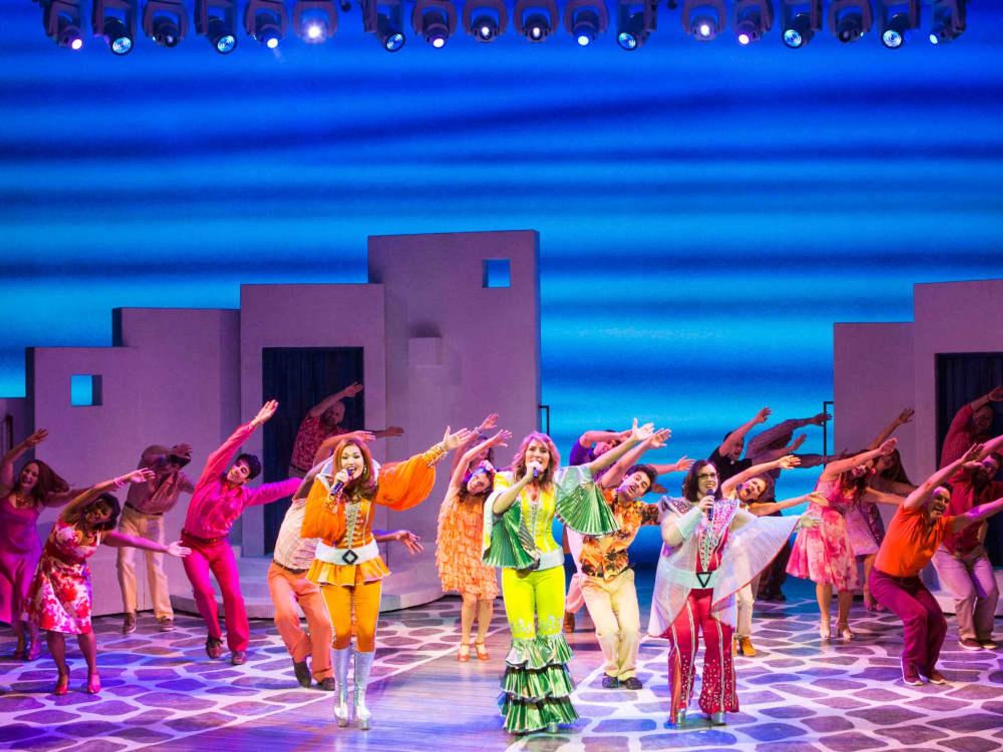 Mamma Mia farewell tour cast 2017