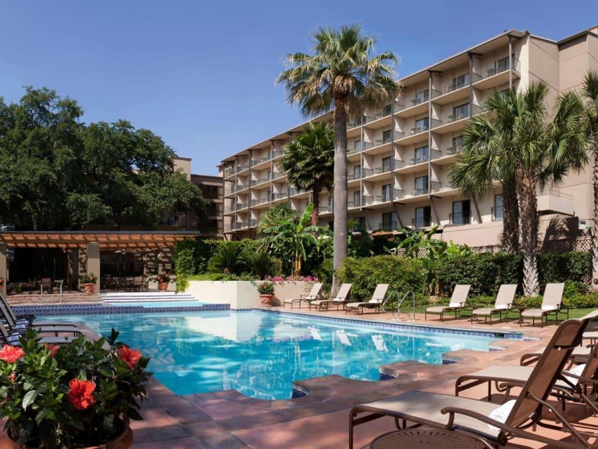 Marriott Plaza Hotel San Antonio River Walk Pools