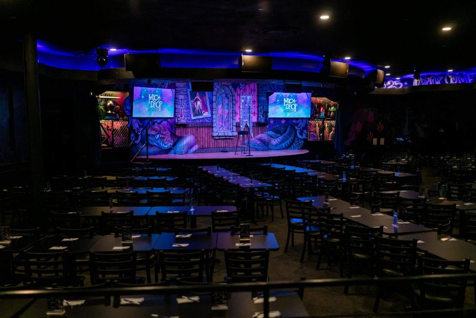 Mic Drop Comedy Plano