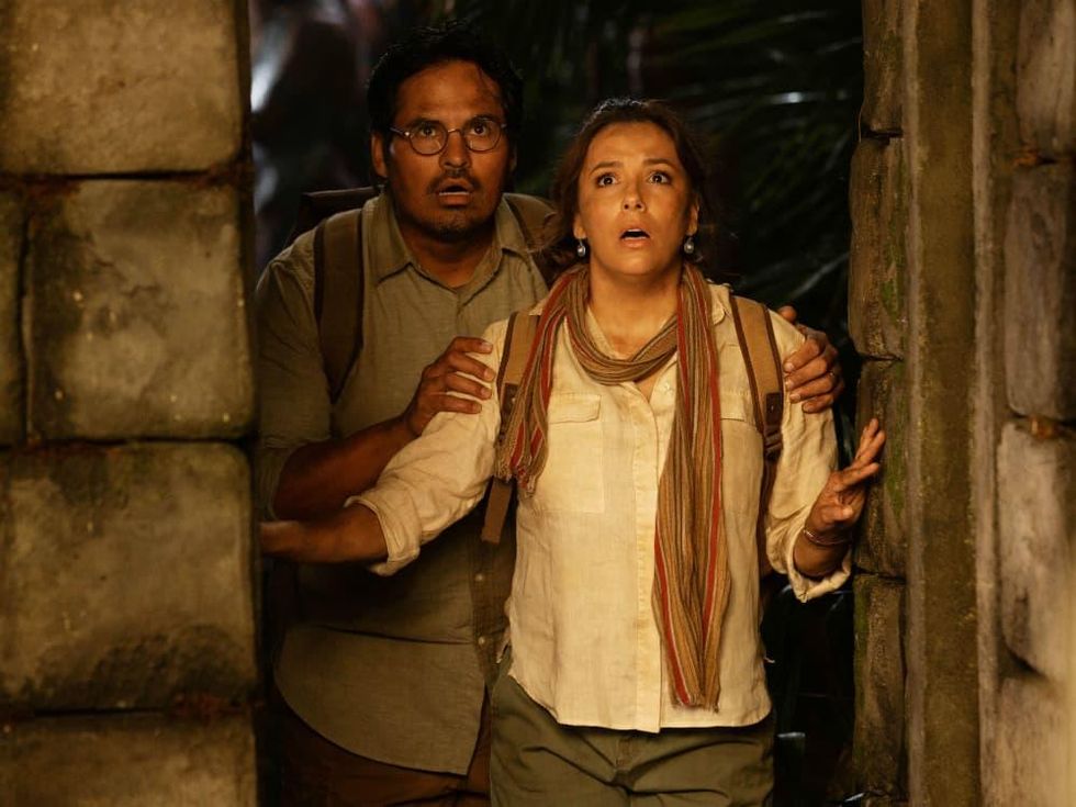 Michael Pe\u00f1a and Eva Longoria in Dora and the Lost City of Gold