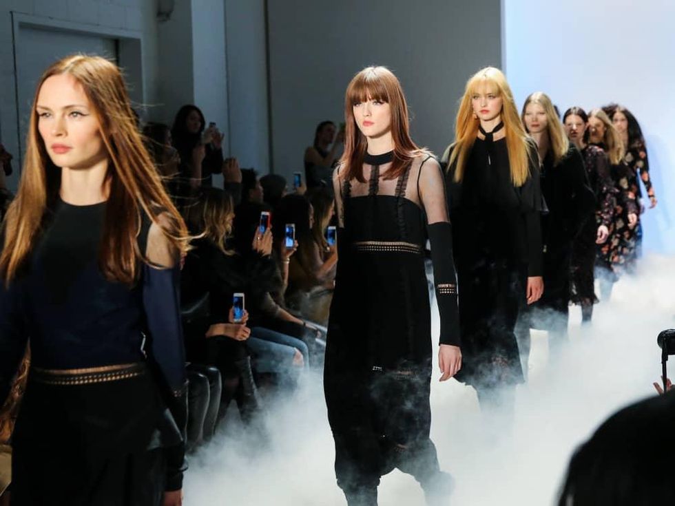 Nicole Miller fall 2016 runway show