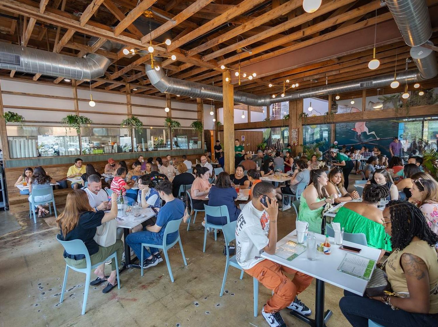 NOLA Brunch and Beignets interior
