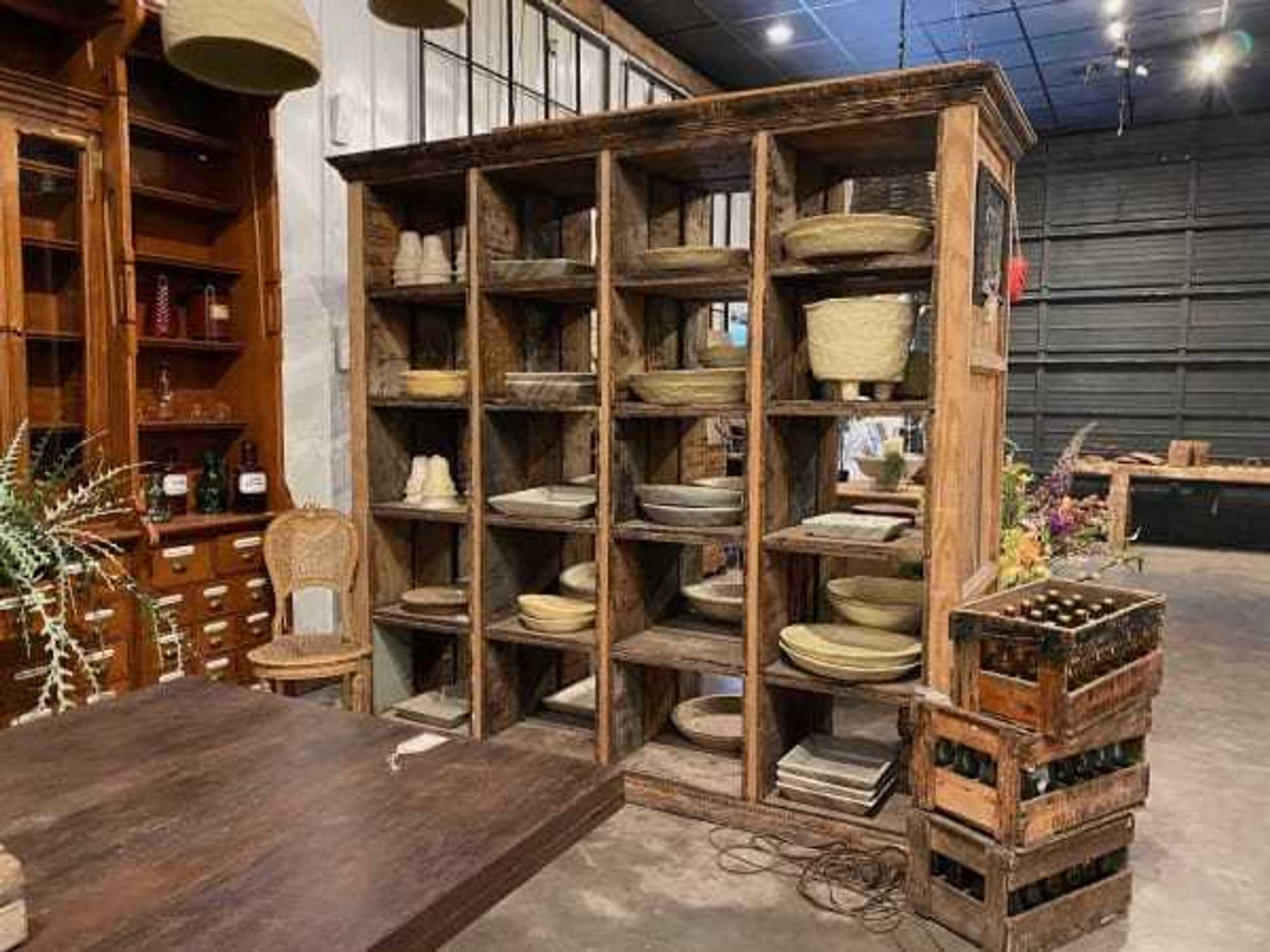 Old World Antieks furniture store La Grange