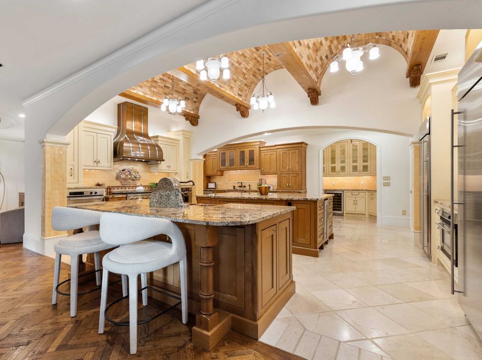 Oxbow Overlook estate