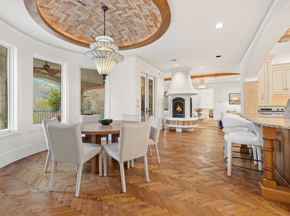 Oxbow Overlook estate