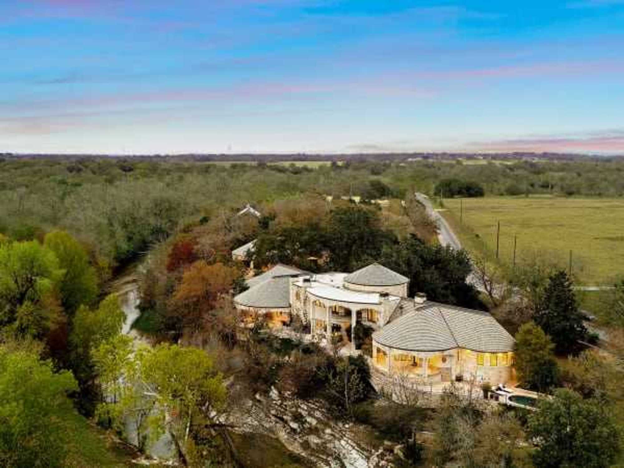 Oxbow Overlook estate