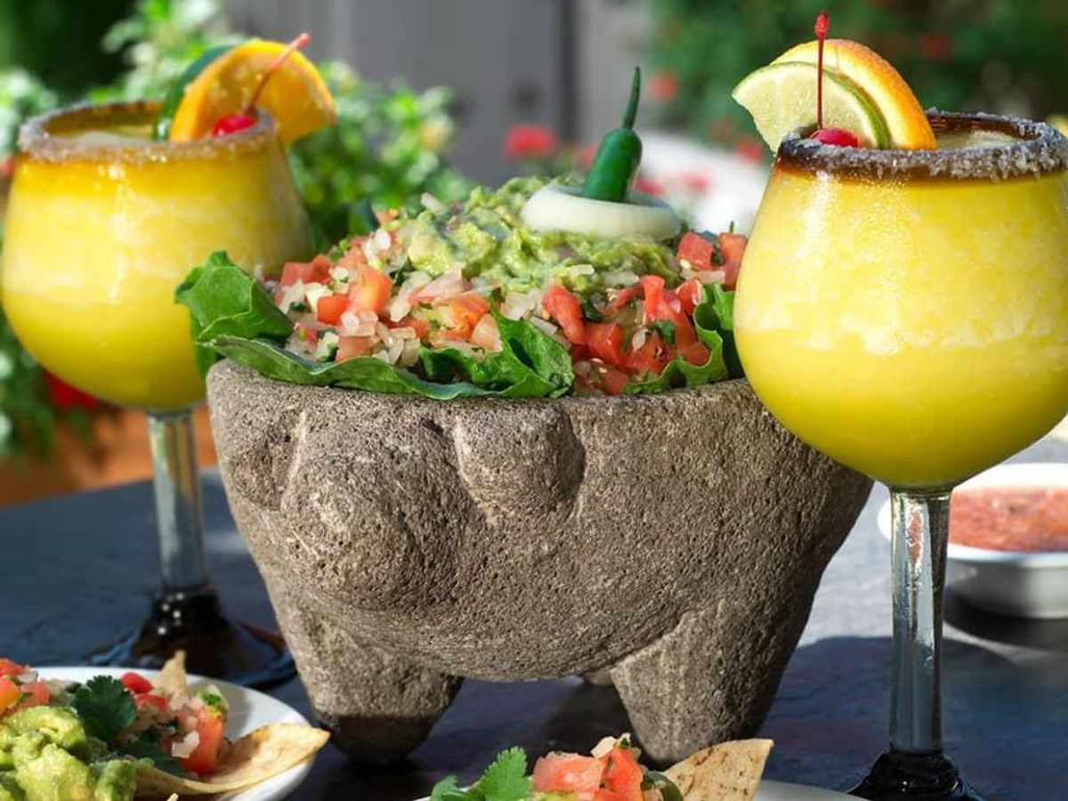 Dip into guacamole — and salsa and queso — at Paloma Blanca