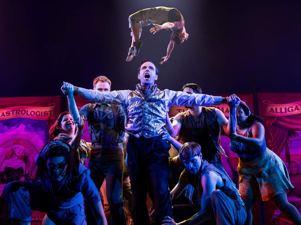 Paul Alexander Nolan and the cast of Water for Elephants