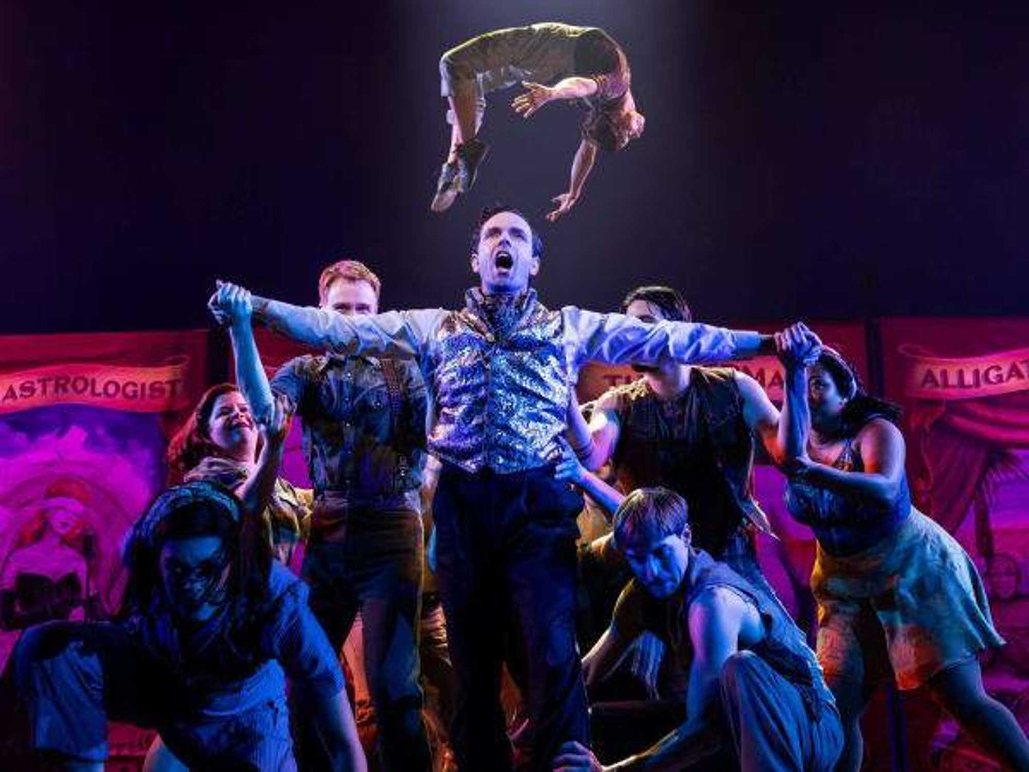 Paul Alexander Nolan and the cast of Water for Elephants