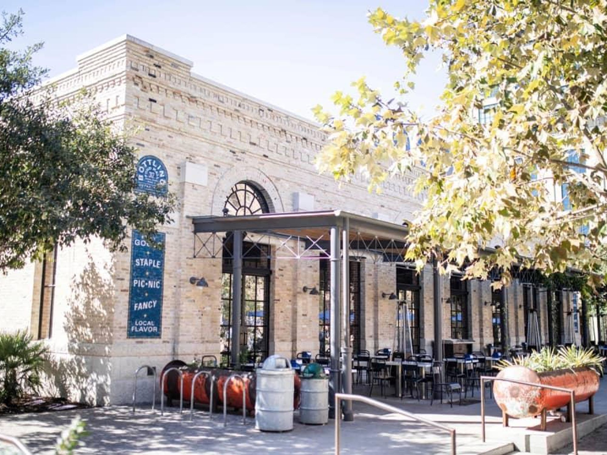 Pearl Bottling Department food hall exterior