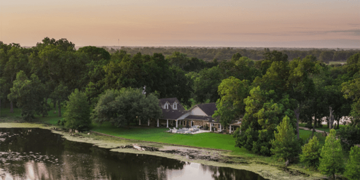 80-acre Texas estate with 2 ponds hits market for $11.5 million
