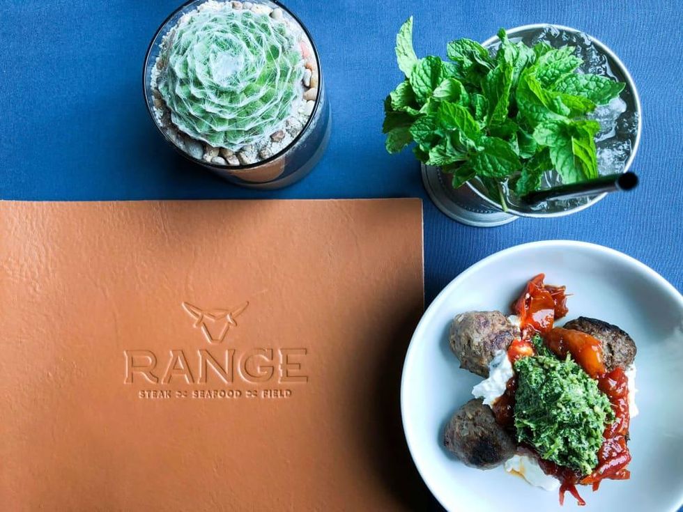 Range SA menu and tablescape