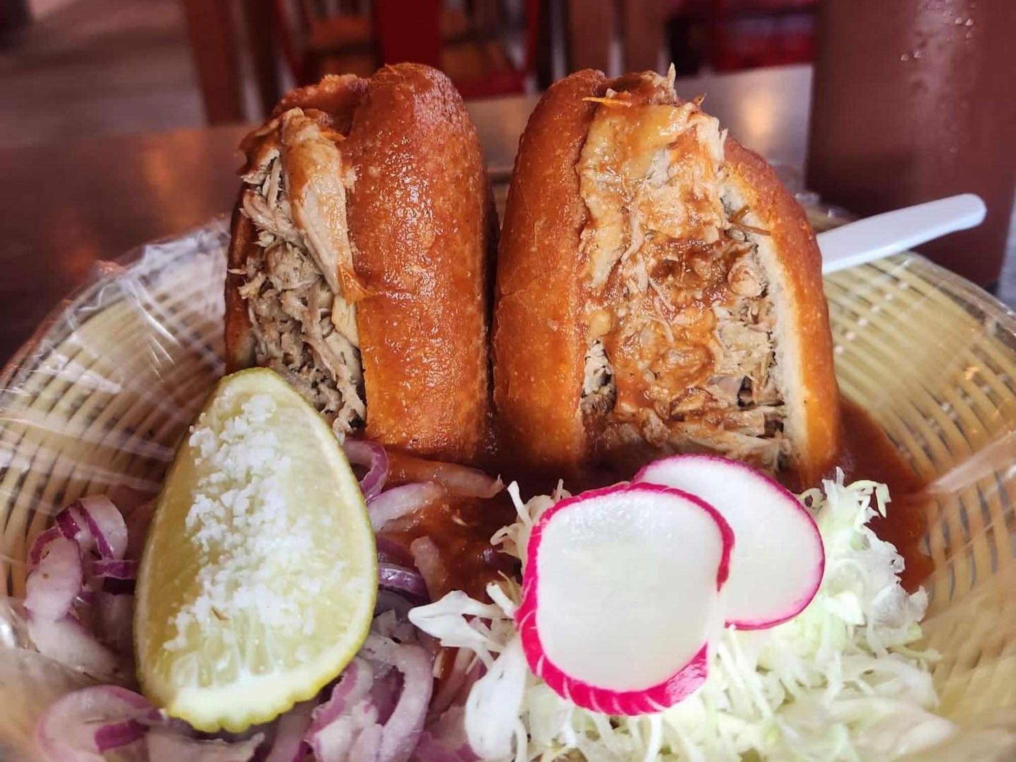 Ro-Ho Pork & Bread torta ahogada