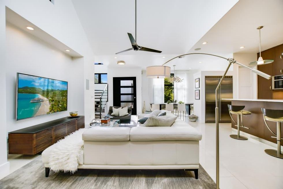 SA_16919 Happy Hollow Drive