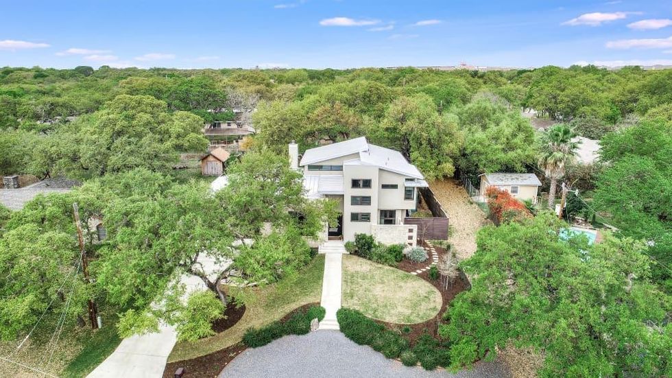 SA_16919 Happy Hollow Drive