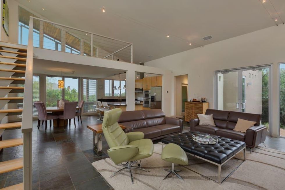 SA_27234 Ranchland View