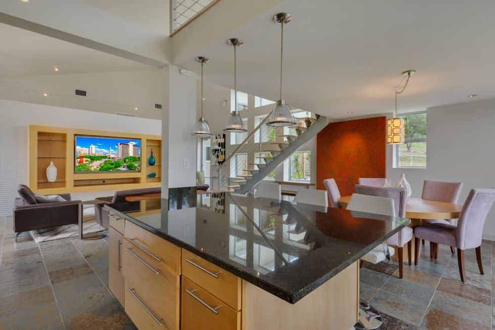 SA_27234 Ranchland View